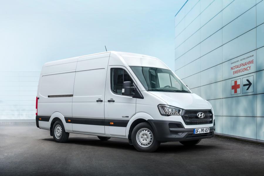  Hyundai H350 Pharmamobil 2017 года  (фото 3 из 11)